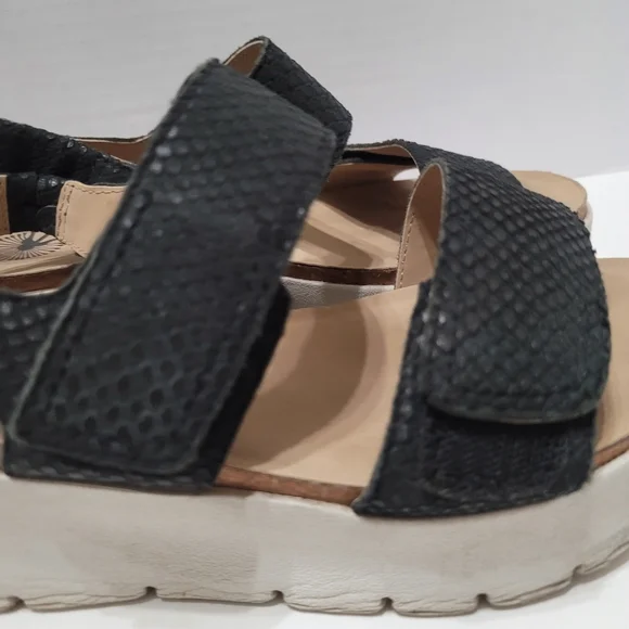 OTBT - Montane Black Platform Wedge Size 8M - Picture 5 of 12